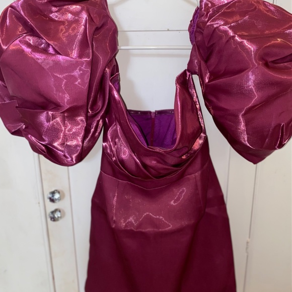 Catwalk Connection Puff Sleeve Mini Dress - Picture 5 of 6